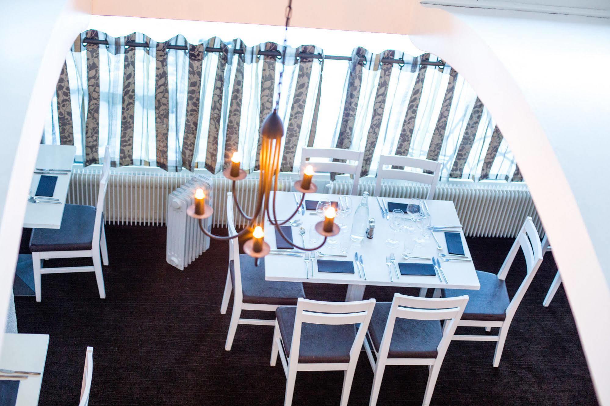 Hotel La Brunerie Лес дьо Алпс Екстериор снимка